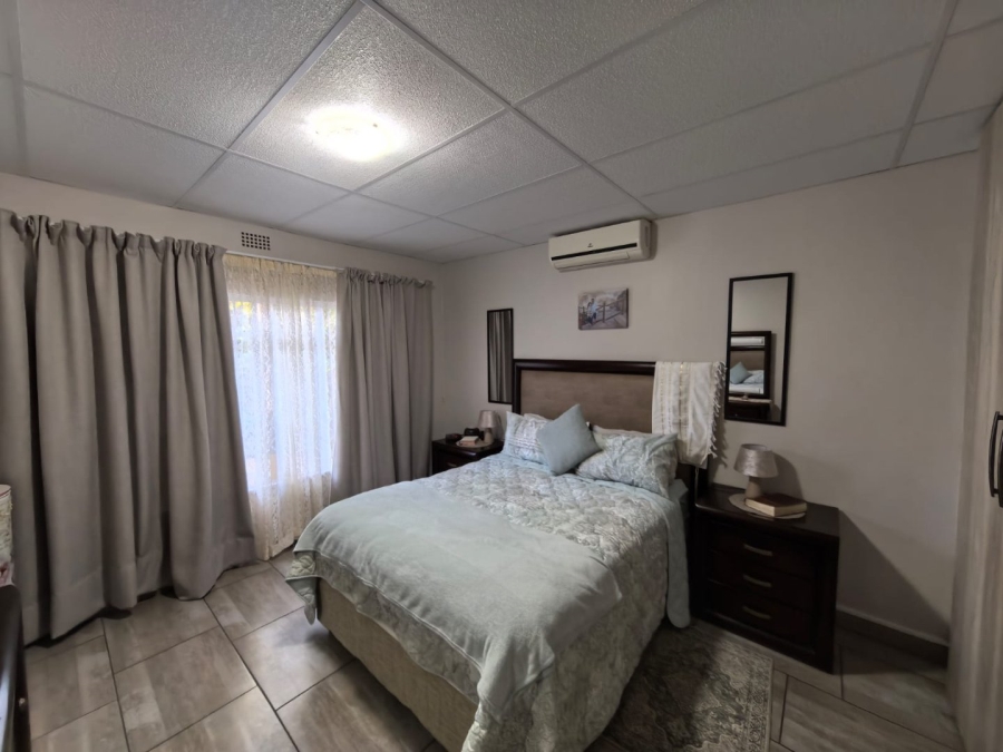 3 Bedroom Property for Sale in Rhodesdene Northern Cape